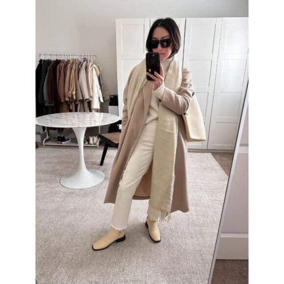 NWOB Sam Edelman Thatcher Bootie in Eggshell Size US 8 - Picture 11 of 12